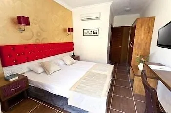 Dream Hotel 4*
